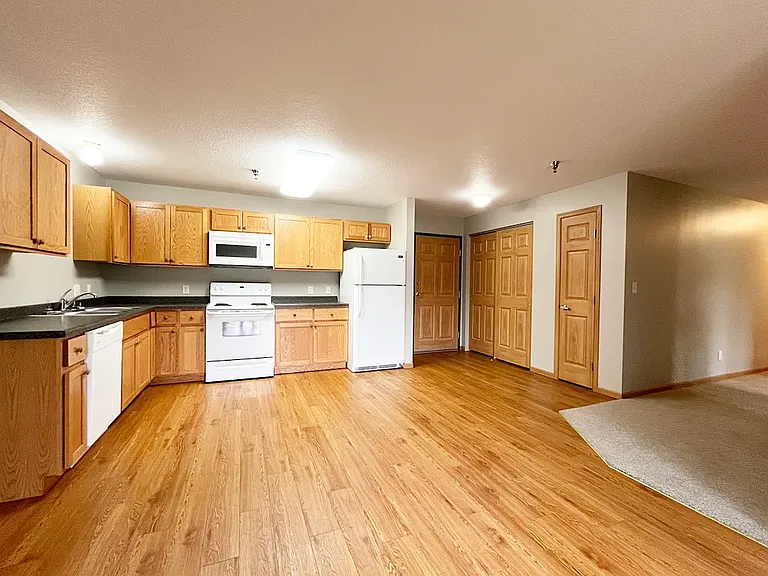 Ashley Estates — Photo 13