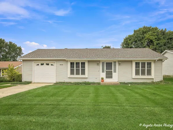 948 Wiltshire Dr, McHenry, IL 60050