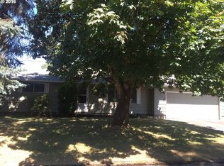 959 S 40th Pl, Springfield, OR 97478