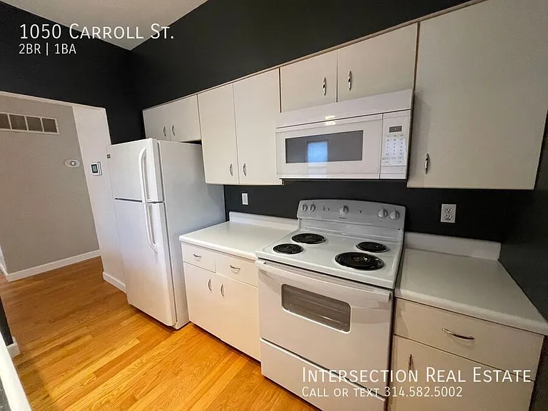 1050 Carroll St — Photo 34