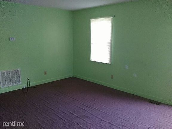 2nd image of 108 Warren Ave #B