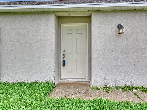 4th image of 2054 Majestic Pine Ct NE