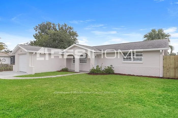 Building Photo - 8712 Roble Way