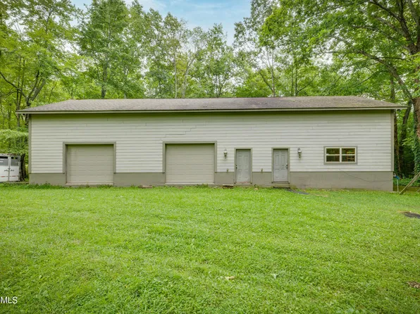 (undisclosed Address), Oneida, TN 37841