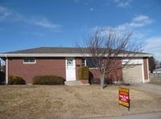3326 Laramie St, Cheyenne, WY 82001