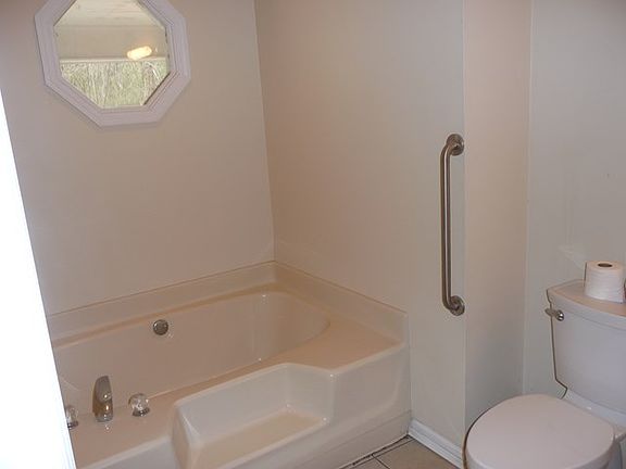 3rd image of 3200 Karen Ct