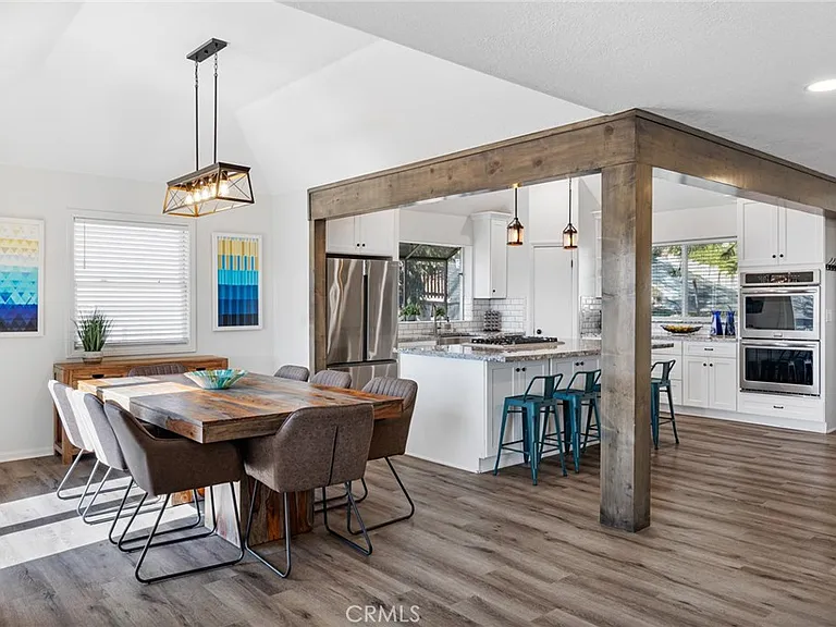 27775 Matterhorn Dr — Photo 2