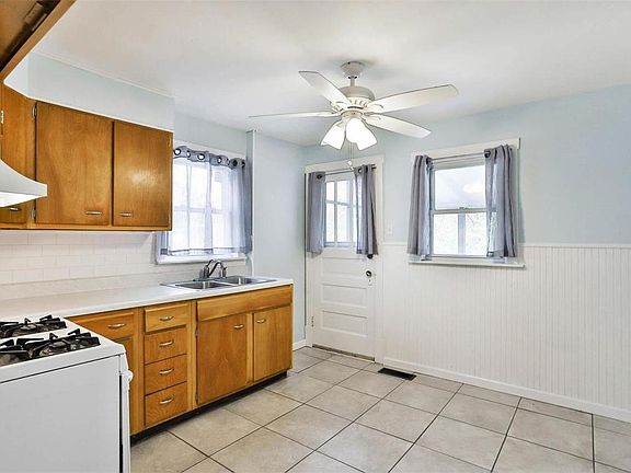 5th image of 1732 Oconnell Ave