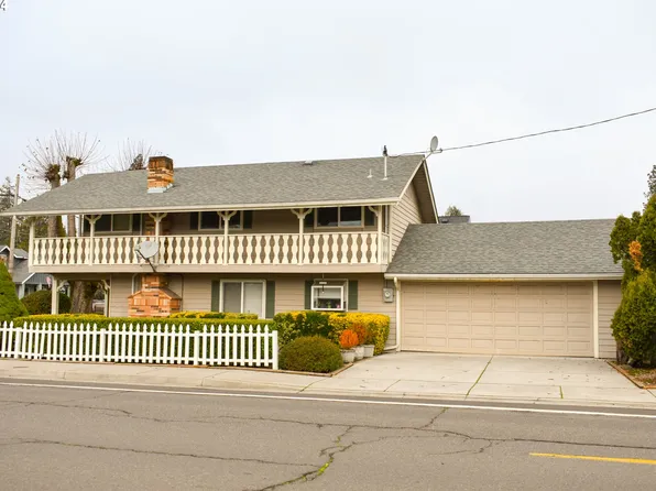 840 S 1st St, Cottage Grove, OR 97424