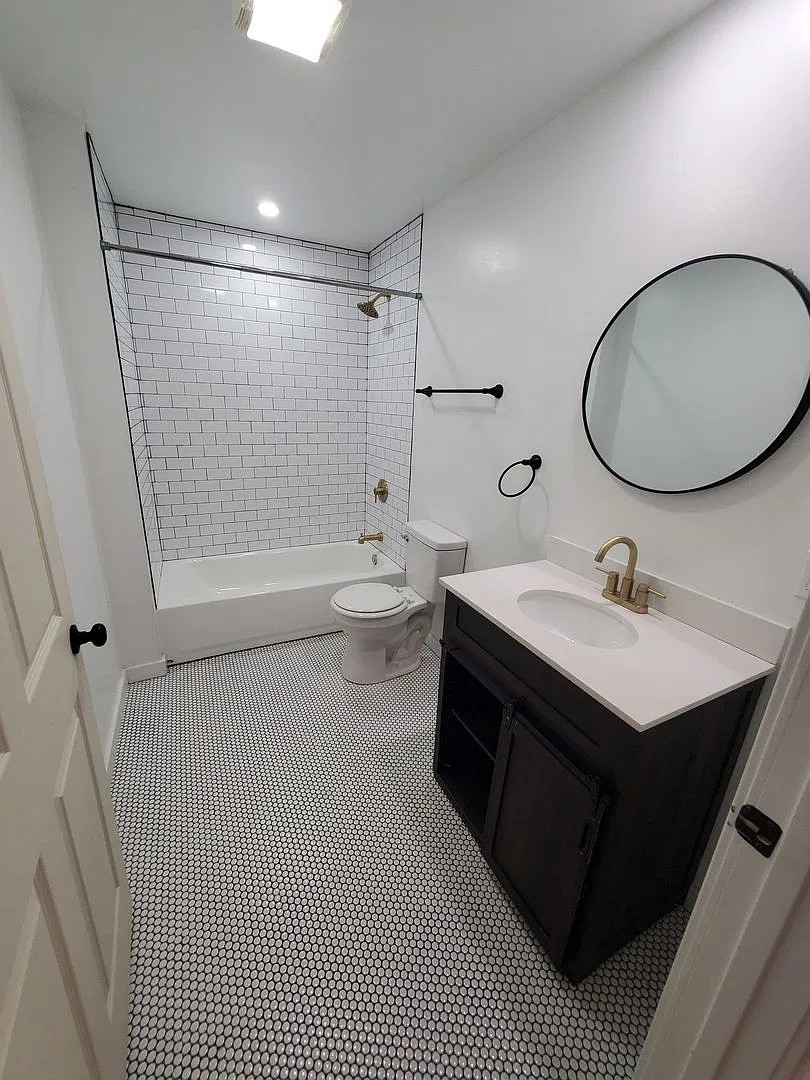 The Bank - 2300 10th Ave. (25 Unit Luxury Apartments) — Photo 3