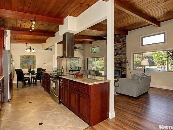 5th image of 8019 Livorna Way