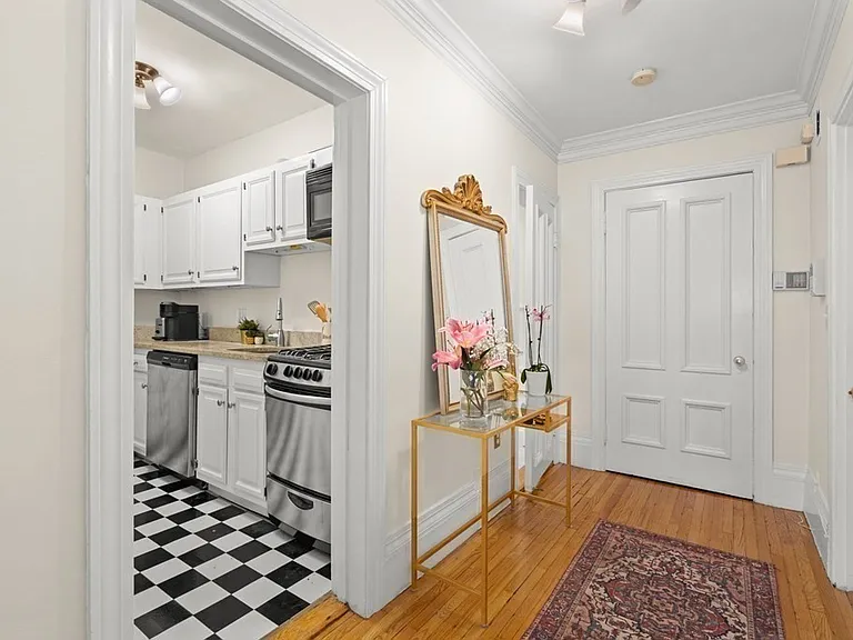 133 Marlborough St #8 — Photo 13