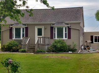 1130 Young Rd, Saginaw, MI 48601