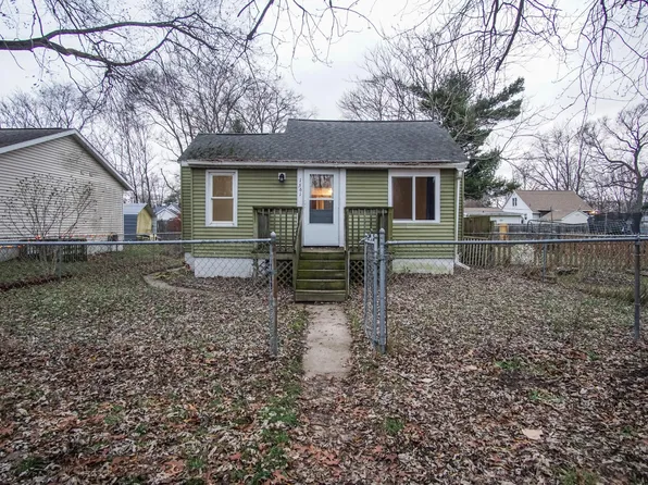 1561 Carlton St, Muskegon, MI 49442