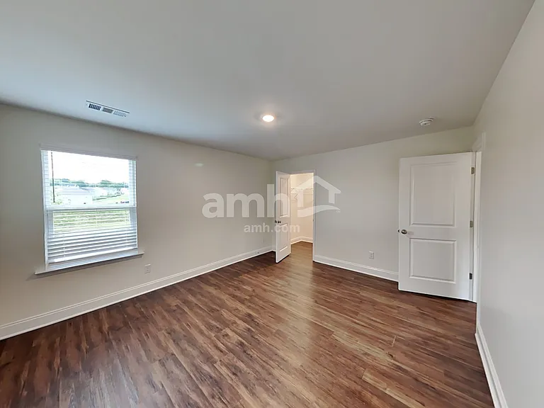 908 Ronnie Rd — Photo 16