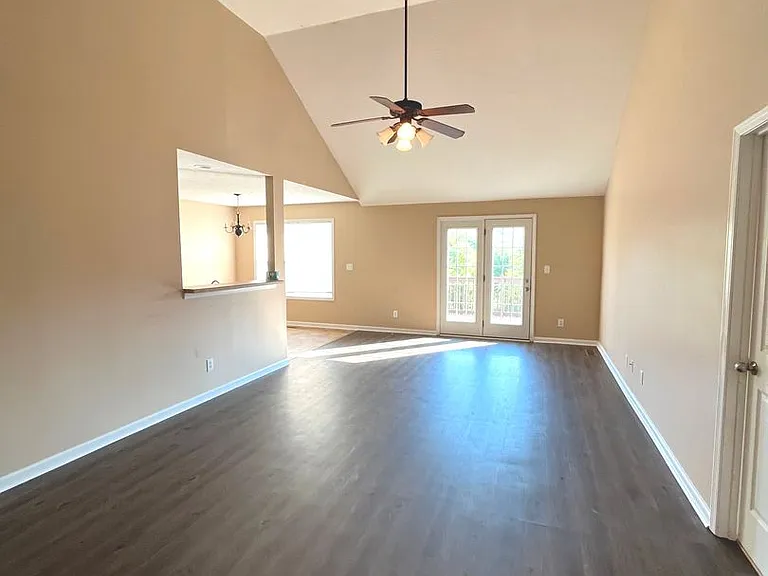 1547 Tylertown Rd — Photo 3