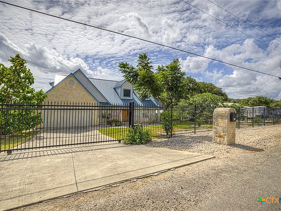 5th image of 163 Riedel Ln