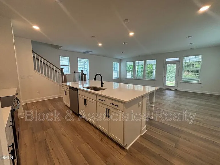 5128 Ranger Grove Way — Photo 24