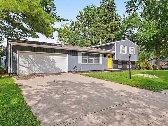 2nd image of 1906 Winchester Dr