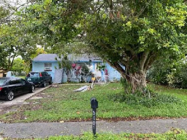 5101 32nd Ave SW, Naples, FL 34116