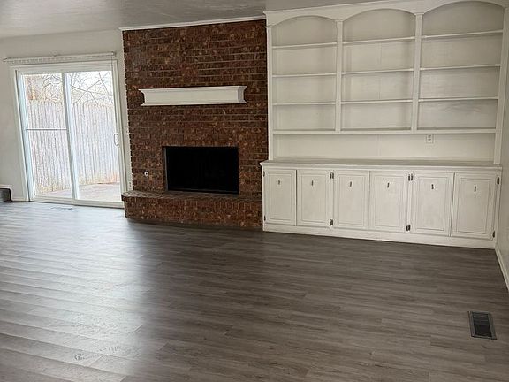 5th image of 6017 Gaelic Glen Dr