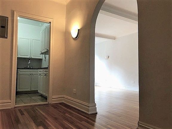 5th image of 360 E 55th St #4M