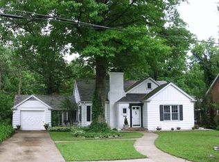 7 Cambridge Dr, Belleville, IL 62226