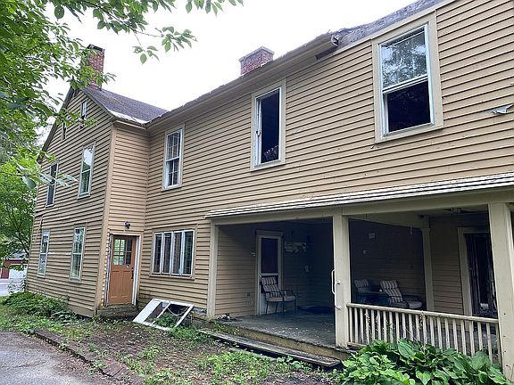 3rd image of 14 Elm St