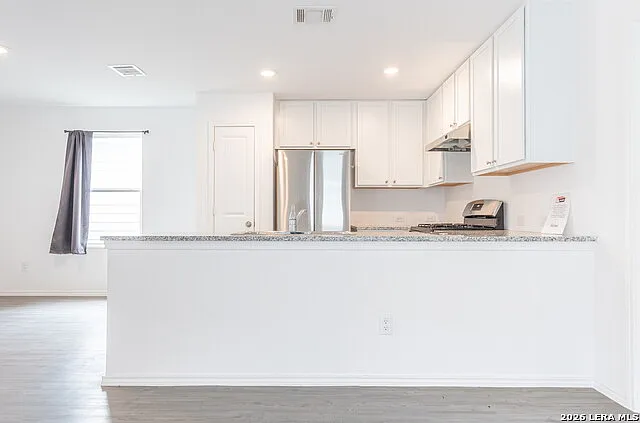4136 Cove Fls — Photo 12