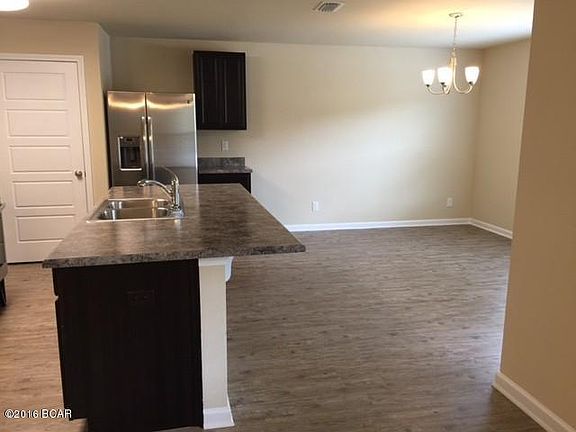 3rd image of 3909 Whitehead Blvd