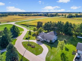 2741 W Trio Ln, Washington, IA 52353