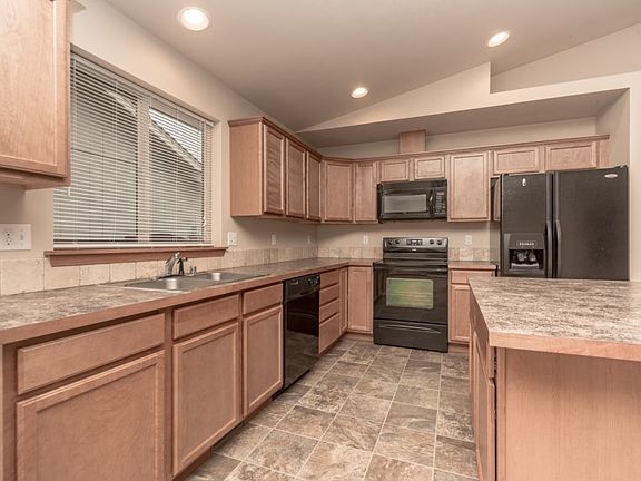 5th image of 20628 5th Avenue Ct E