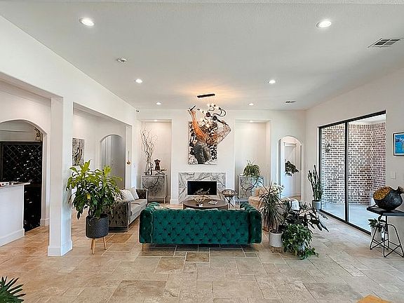 4th image of 2525 E Brand Rd