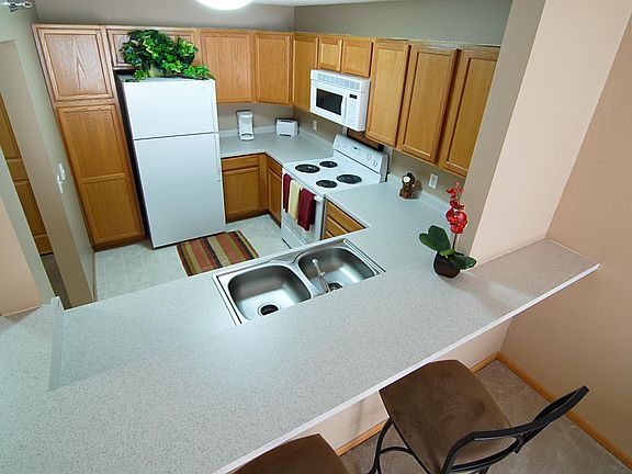 Lots of cabinets