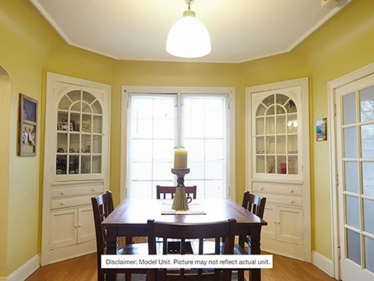 2556 N Murray Ave — Photo 16