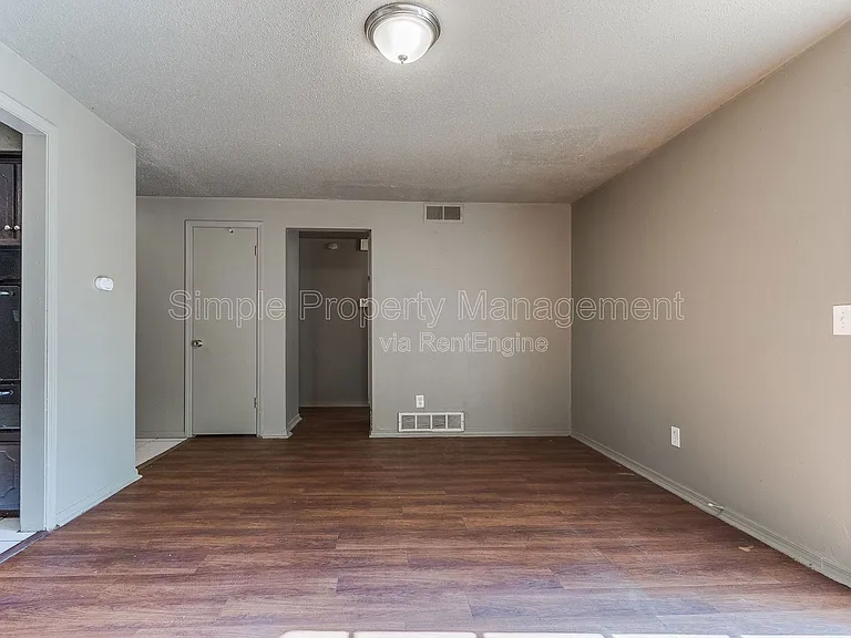 4008 SE 47th St — Photo 7