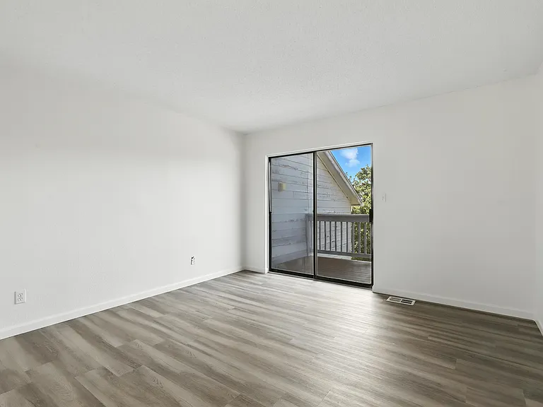 164 Private Road 1509 — Photo 7