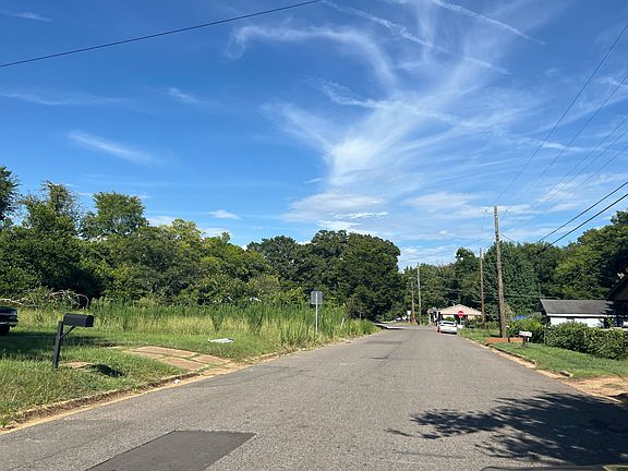 5th image of 2727 25th St