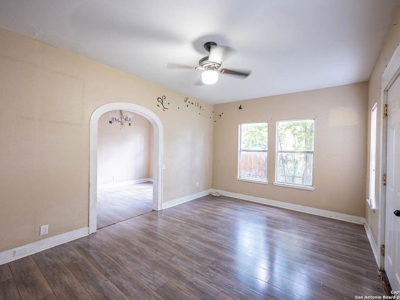 3rd image of 1444 STEVES AVE