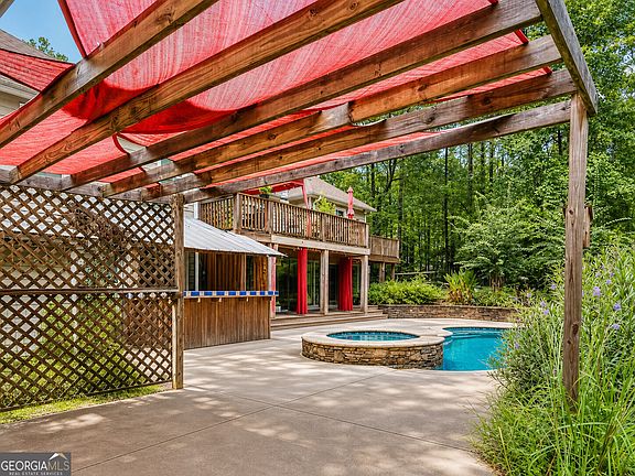 4th image of 253 Timberridge Rd