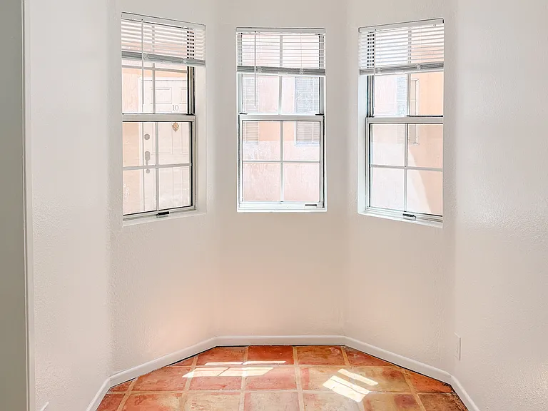 4334 Laurel Canyon Blvd #1 — Photo 2