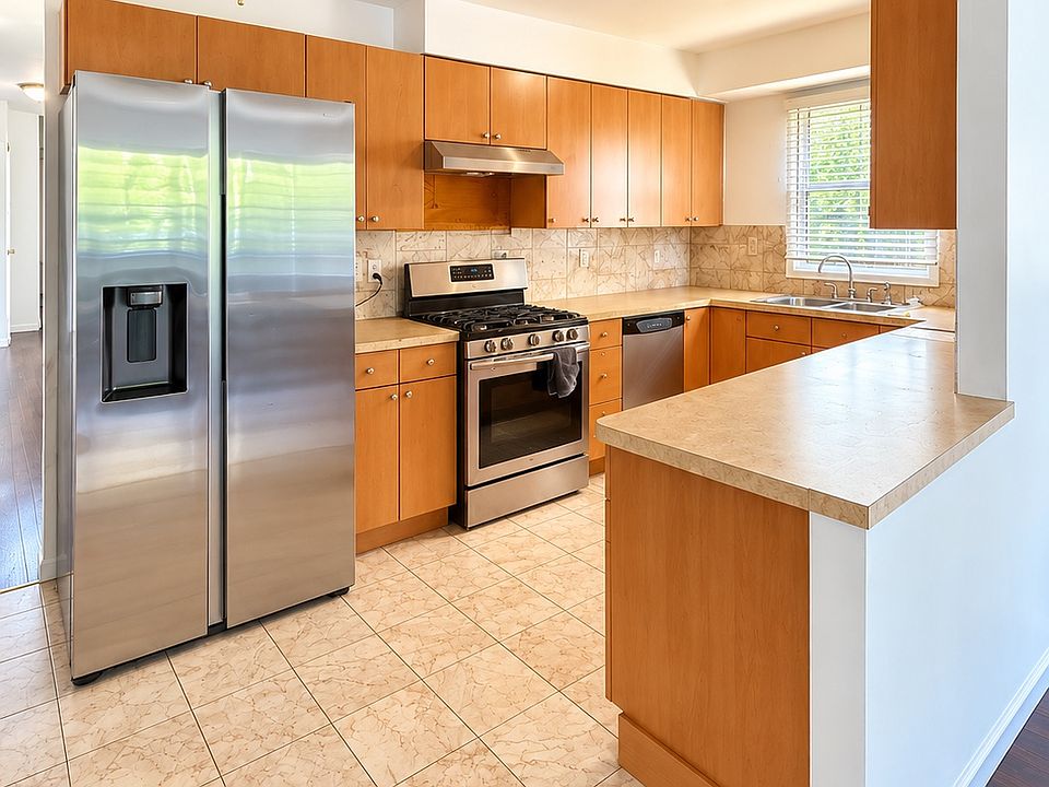 1st image of 84 Harrison Ave #1