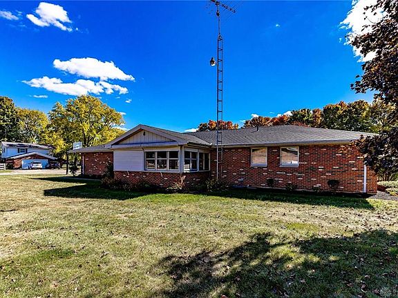 5th image of 220 Lutheran Dr