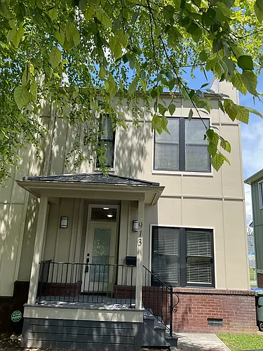 913 Wall St Photo 1