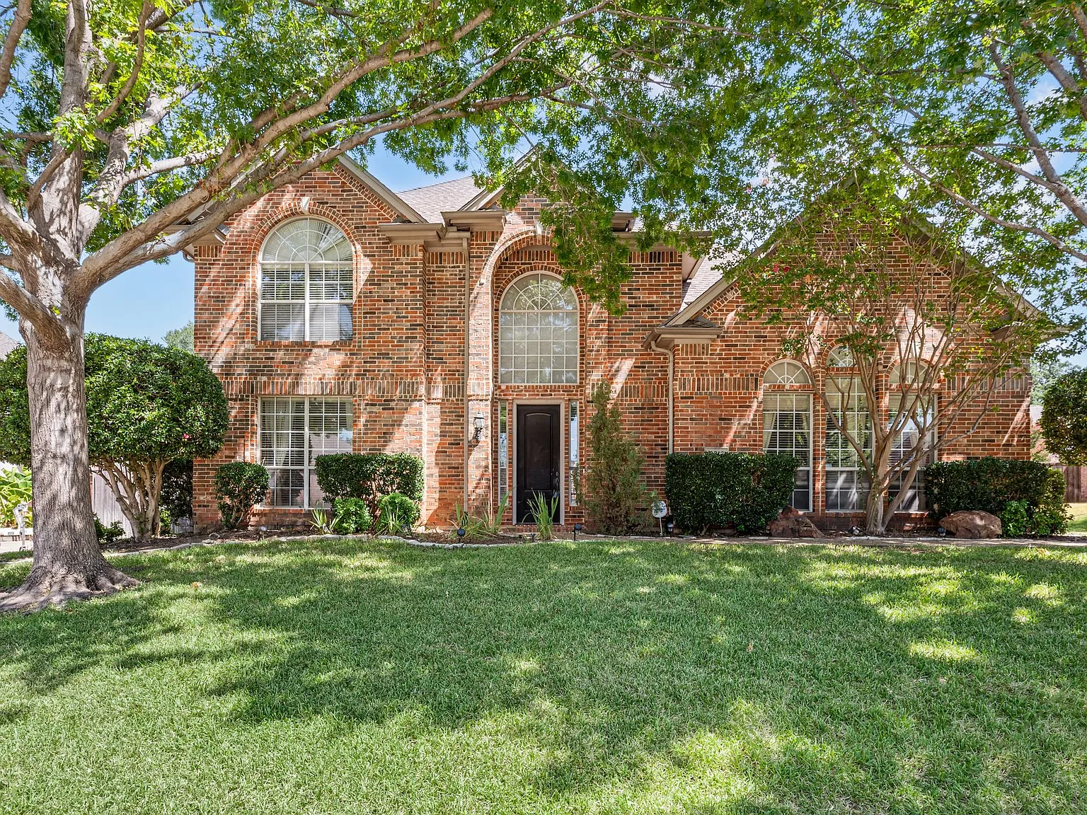 4 bed, 3431 sqft, $4,100 — Photo 1