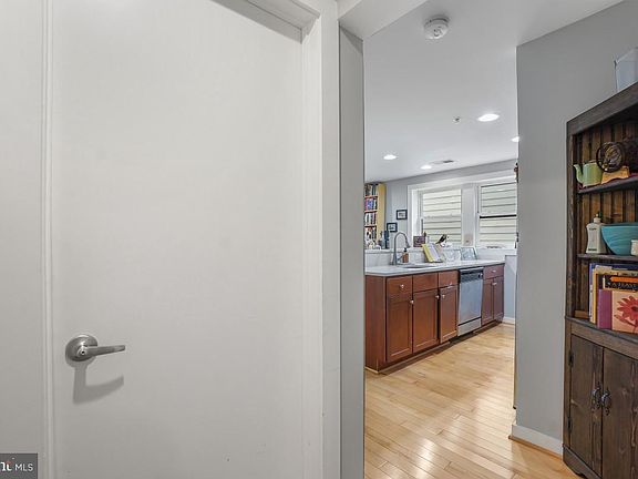 4th image of 732 Lamont St NW APT 203