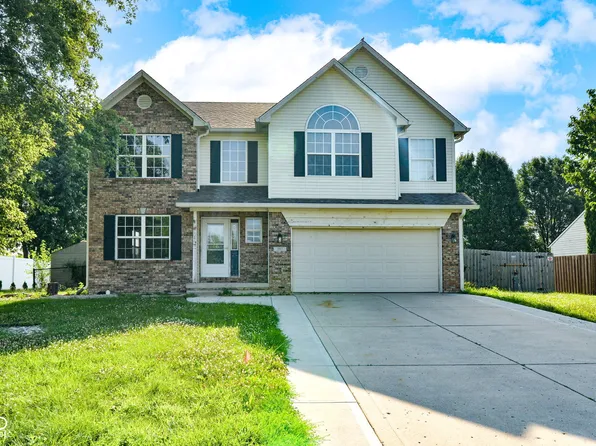 567 West St, Whiteland, IN 46184