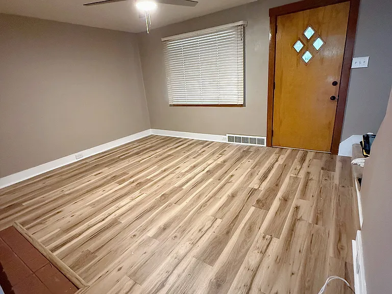 3421 Rebecca St — Photo 4