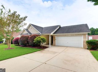 109 Remington Place Dr, Dallas, GA 30157