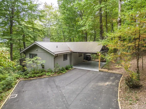 190 N Eastshore Drive, Lake Toxaway, NC 28747